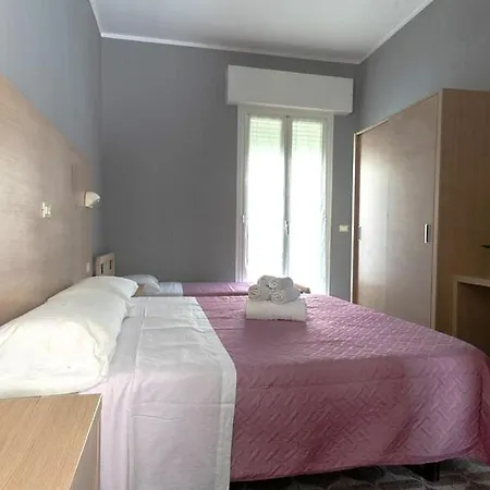 Hotel Kennedy 3*
