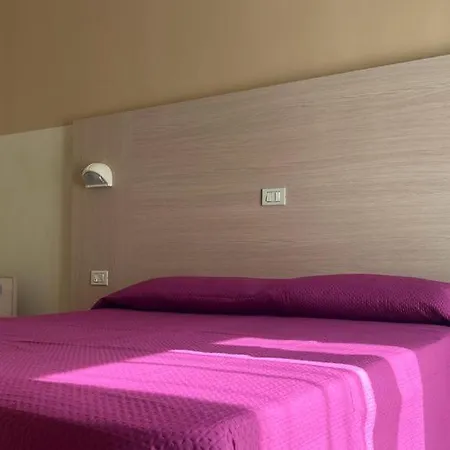 Hotel Kennedy 3*